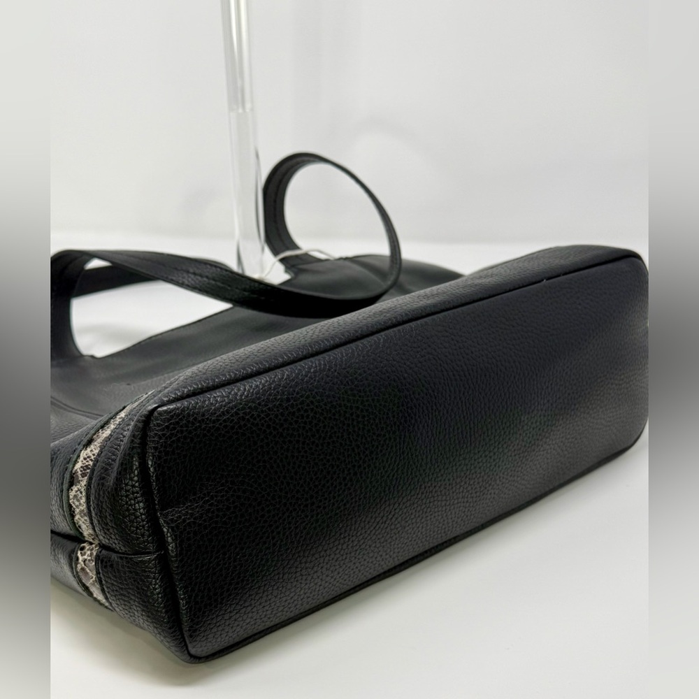 The Sak Black Leather Tote Bag NWT - Picture 8 of 8